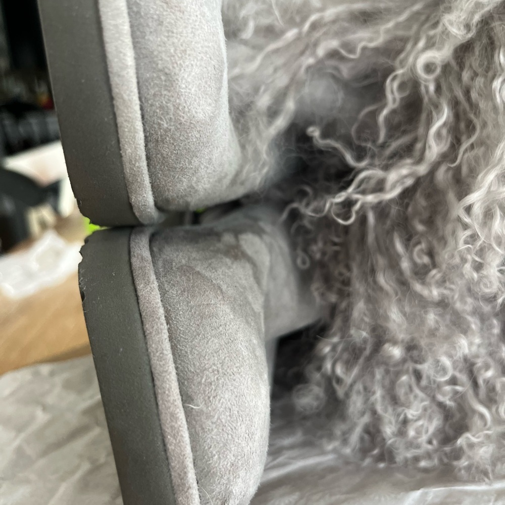 Ugg Grey fluff boot - Picture 5 of 10